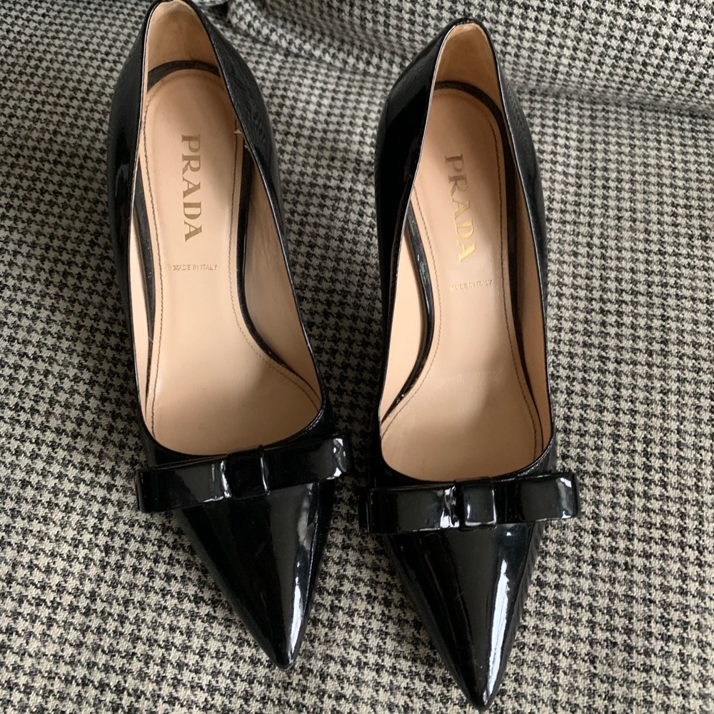 Prada leather bow tie pointed toe heels